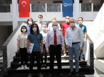 Rektörümüz, TÜBİTAK Proje Desteği Alan Akademisyenimiz ve Öğrencimizi Tebrik Etti