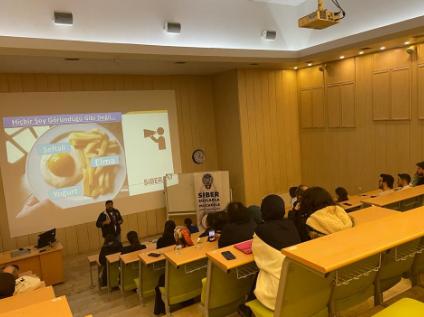 "Siber Suç Dolandırıcılığı ve Narko Gençlik Uyum" İle İlgili Eğitim Düzenlendi