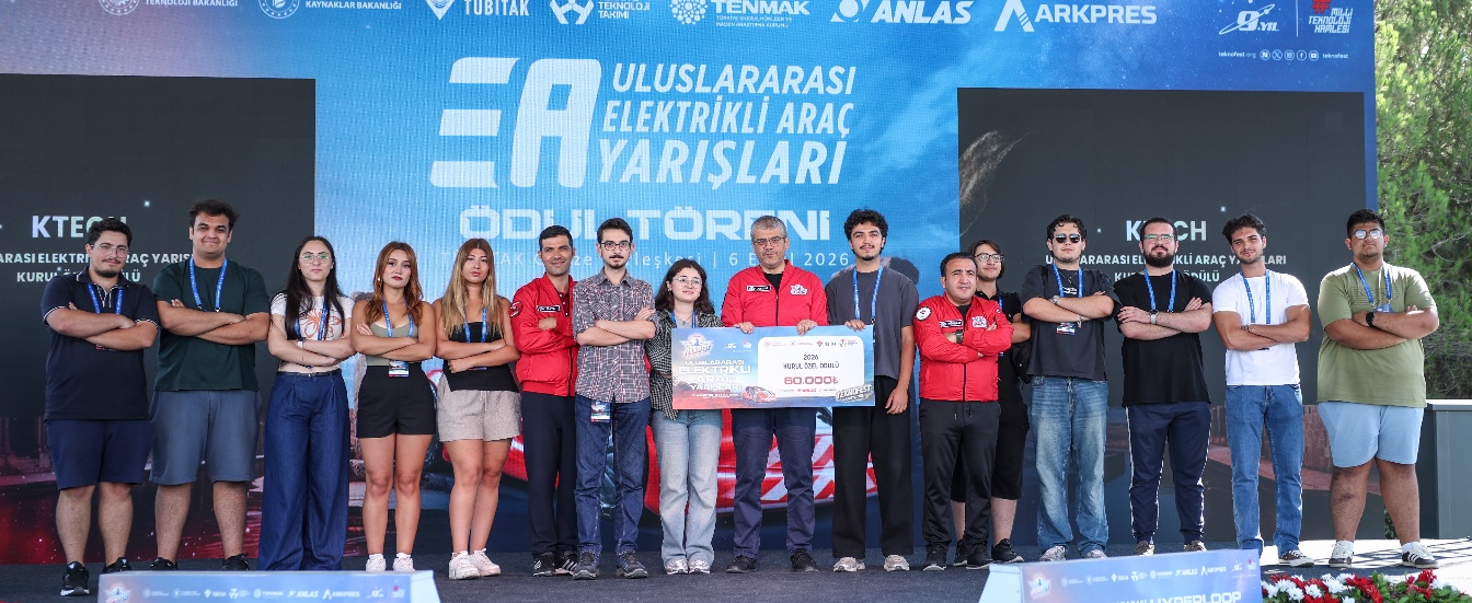 TEKNOFEST 2026 Elektrikli Araç Yarışları'nda Üniversitemize En Özgün Tasarım Ödülü